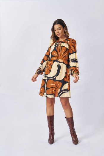 Vestido Curto Manga Longa em Viscose com Amarração
