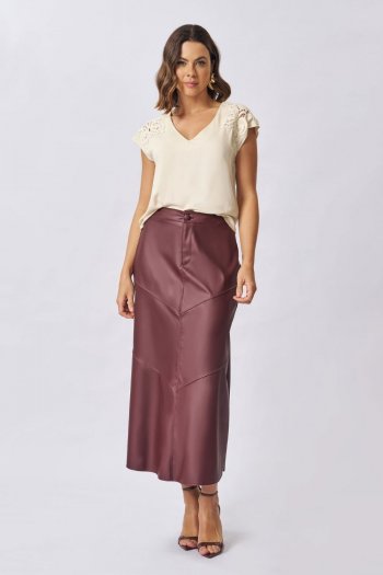 Saia Longa em Plano PU com Fecho por Botão